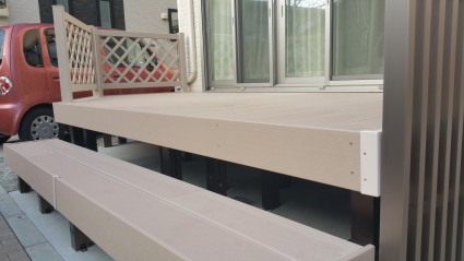 ウッドデッキ|子供が安全に遊べるお庭づくり ウッドデッキ|子供が安全に遊べるお庭づくり