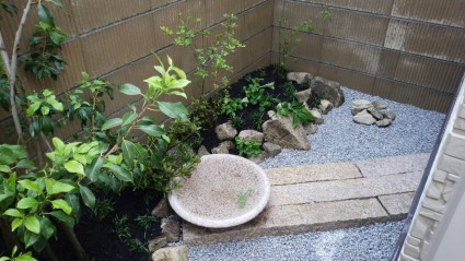 姫路坪庭工事|ノベ石と水鉢 姫路坪庭工事|ノベ石と水鉢