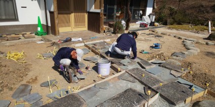 アプローチ石貼り板石の石畳 アプローチ石貼り板石の石畳