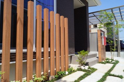 たつの市外構|アルミ角柱ナチュラルカラー たつの市外構|アルミ角柱ナチュラルカラー