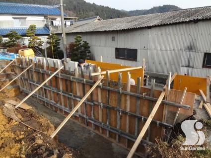 DSC06303-column2-overlay DSC06303-column2-overlay1