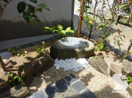 p1010203-column1-overlay1