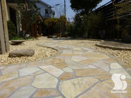 p1020115-column1-overlay1